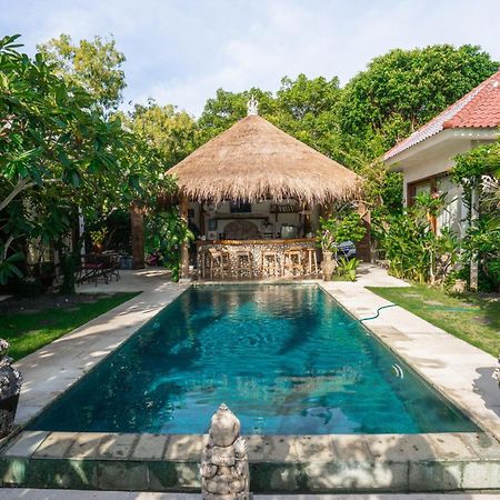 Bed and Breakfast La Kreyiol Uluwatu Exterior foto