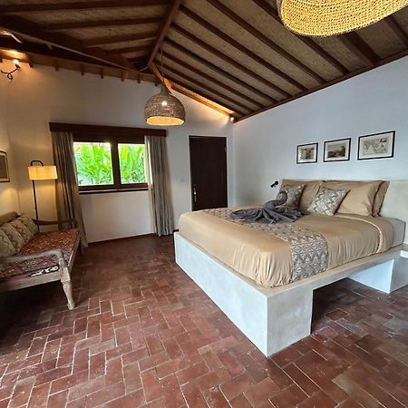 Bed and Breakfast La Kreyiol Uluwatu Exterior foto