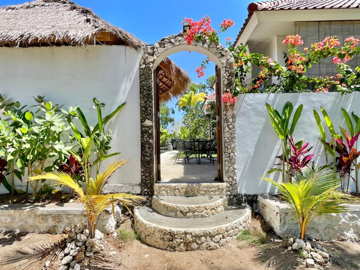 Bed and Breakfast La Kreyiol Uluwatu Exterior foto