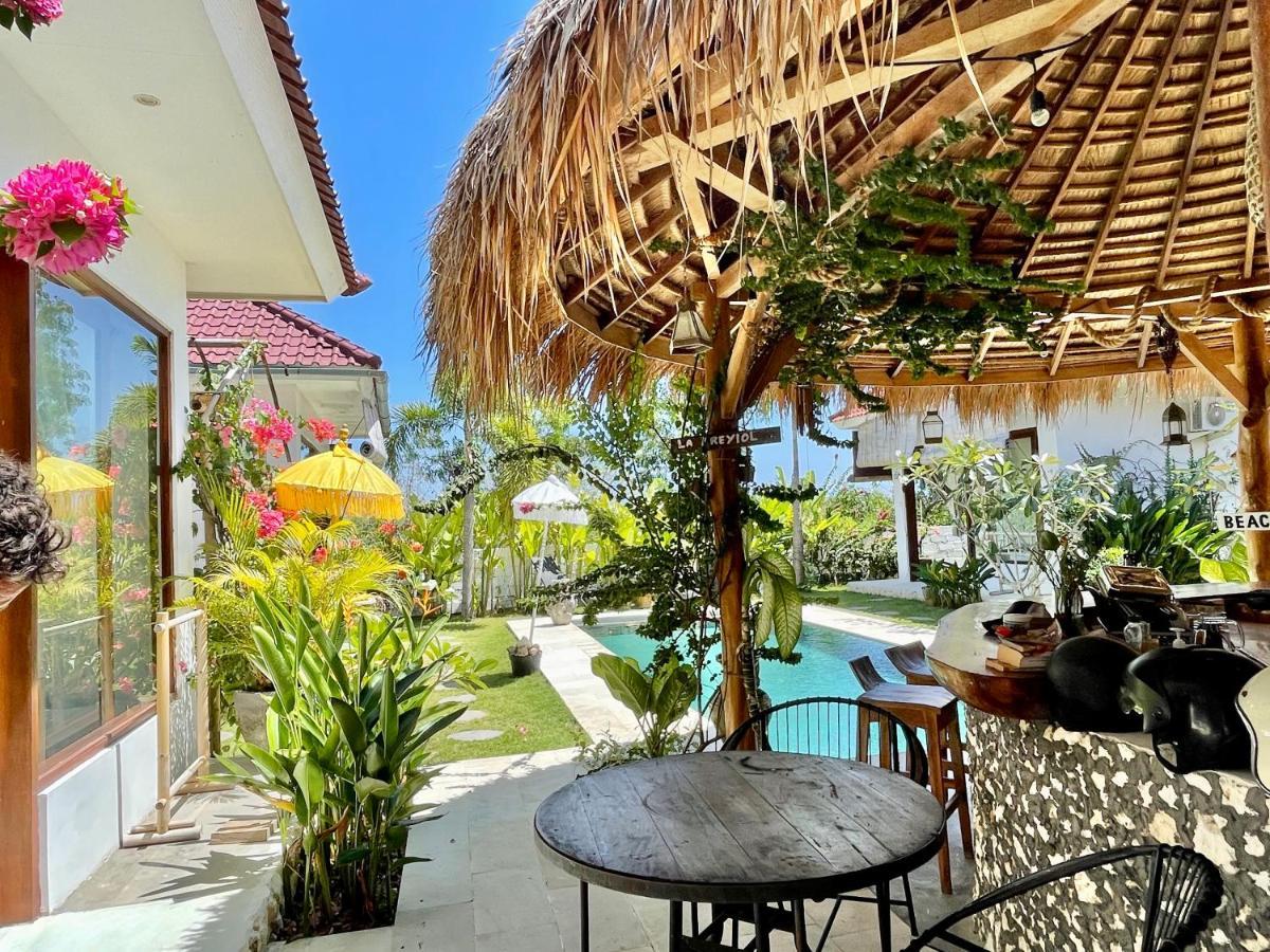 Bed and Breakfast La Kreyiol Uluwatu Exterior foto