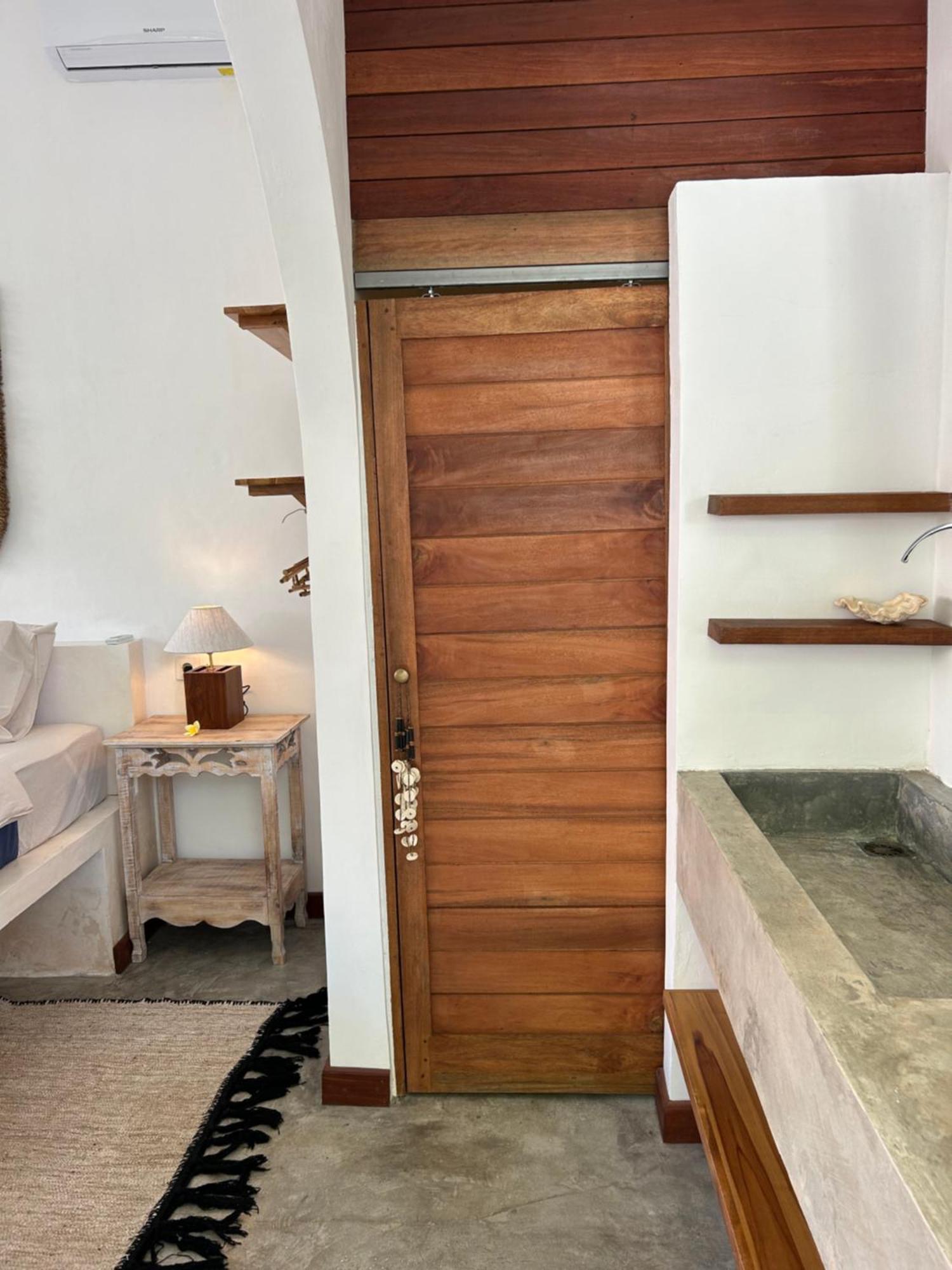 Bed and Breakfast La Kreyiol Uluwatu Exterior foto