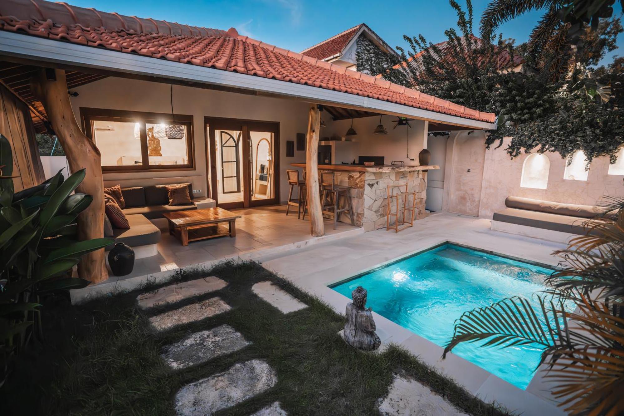 Bed and Breakfast La Kreyiol Uluwatu Exterior foto