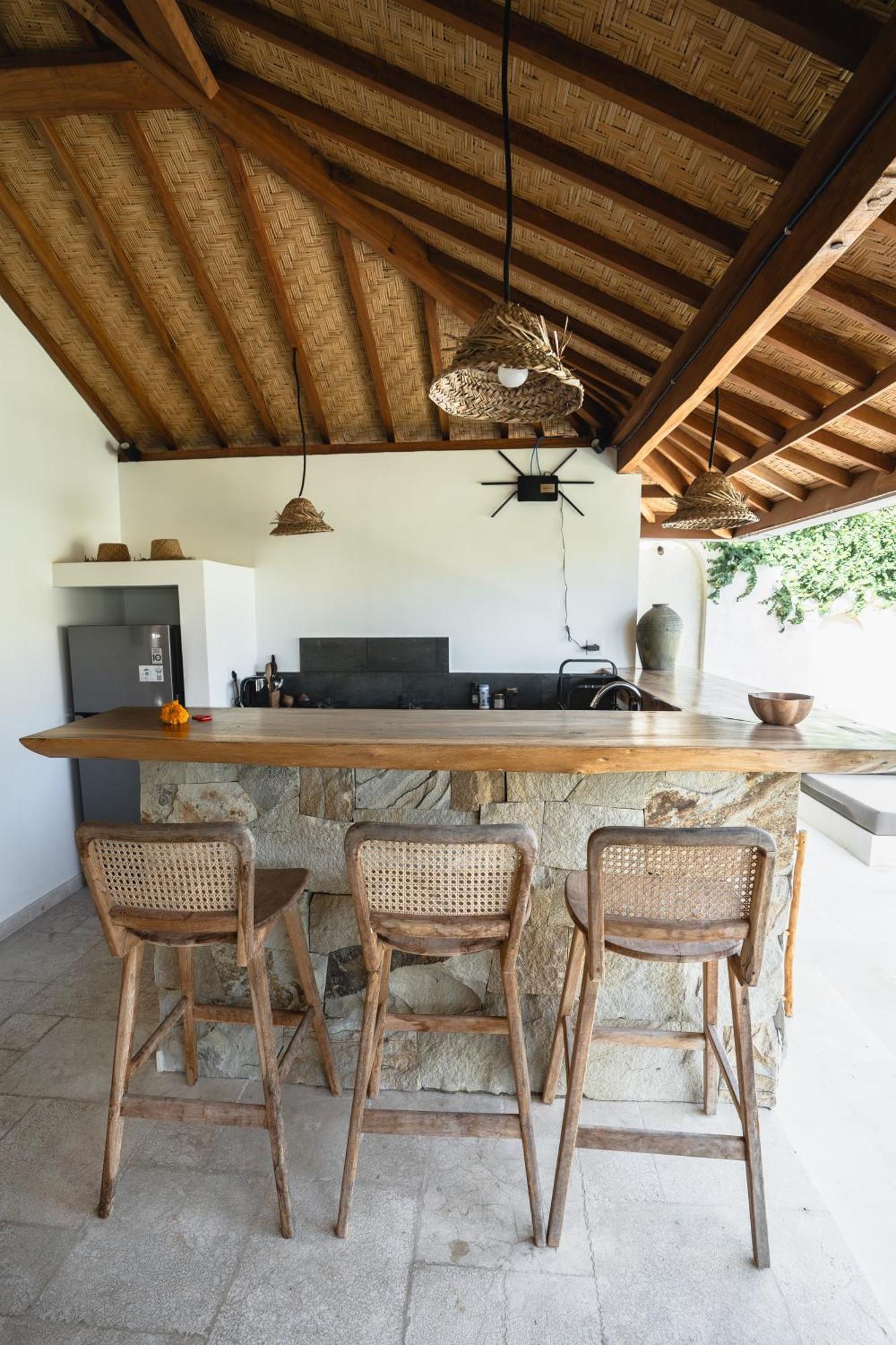 Bed and Breakfast La Kreyiol Uluwatu Exterior foto