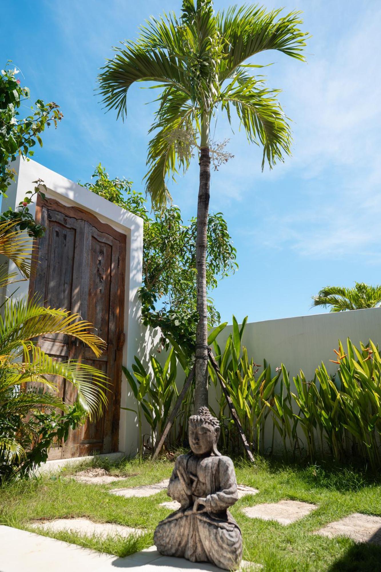 Bed and Breakfast La Kreyiol Uluwatu Exterior foto
